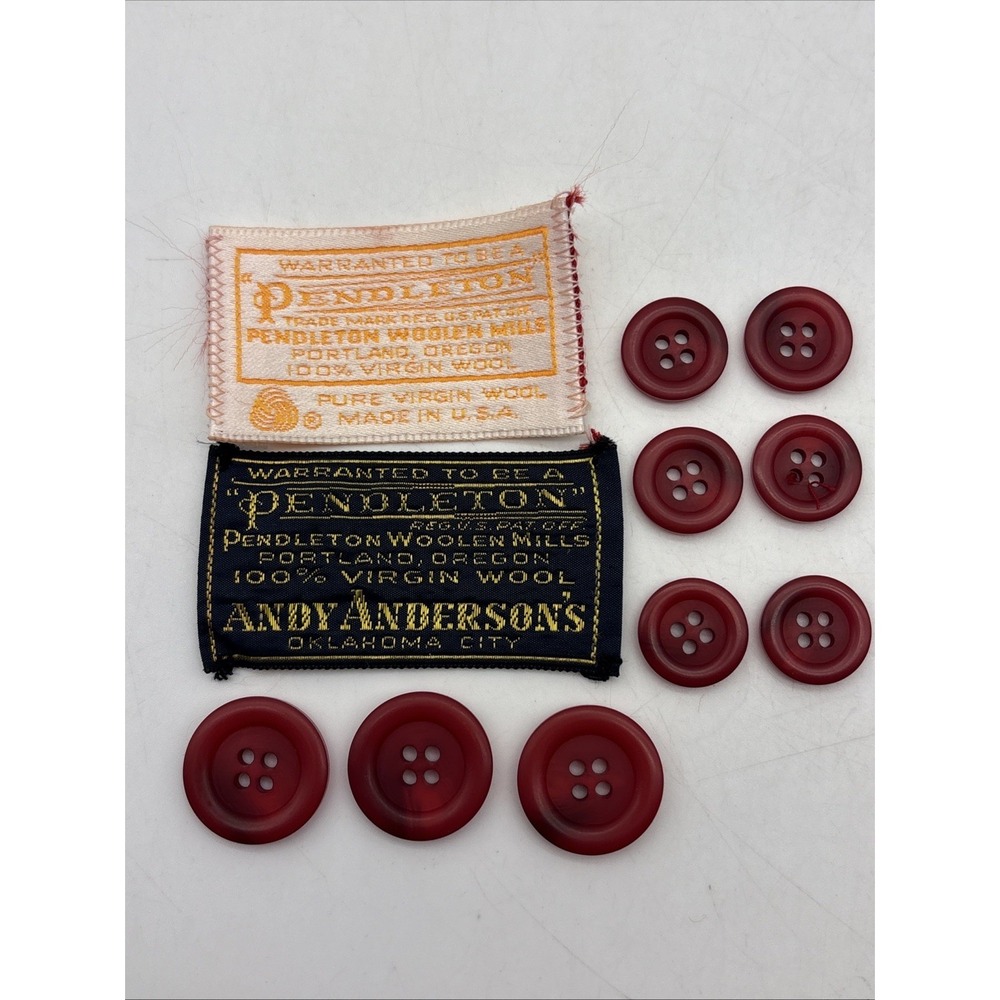 Pendleton Plastic Buttons Set Of 9 Red Replacement 6 Small 3 Large